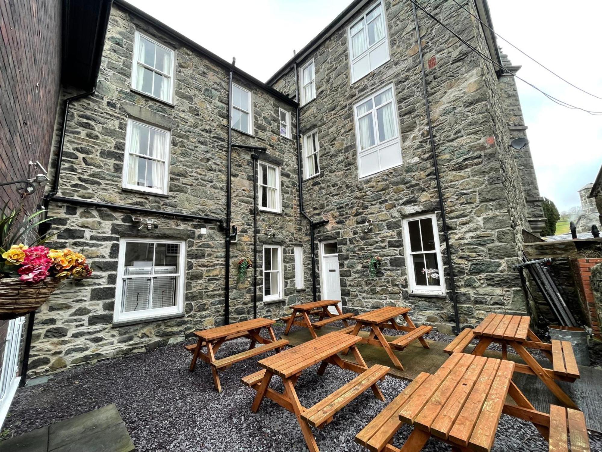 The Lombard Villa Dolgellau Exterior foto
